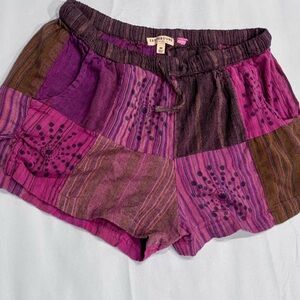 Earthbound Lavender Overdyed Patchwork Shorts 
Women’s size medium